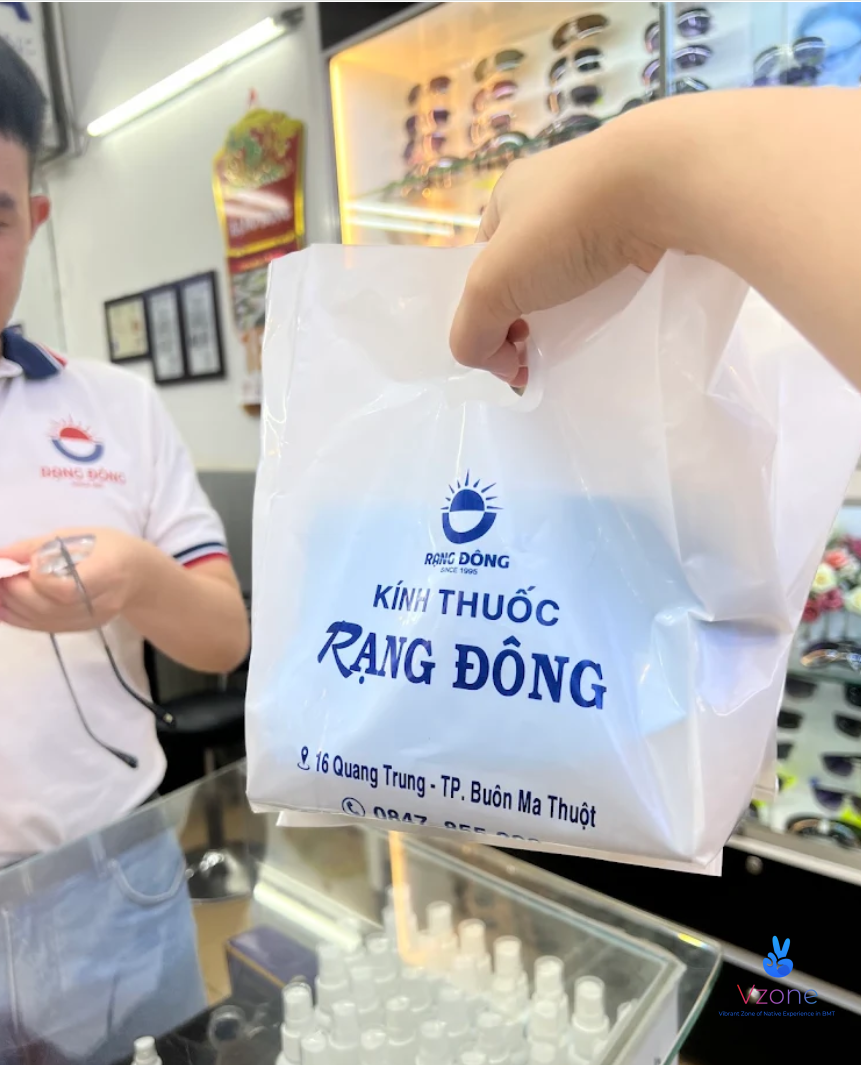 Cửa Hàng Kính Thuốc Rạng Đông