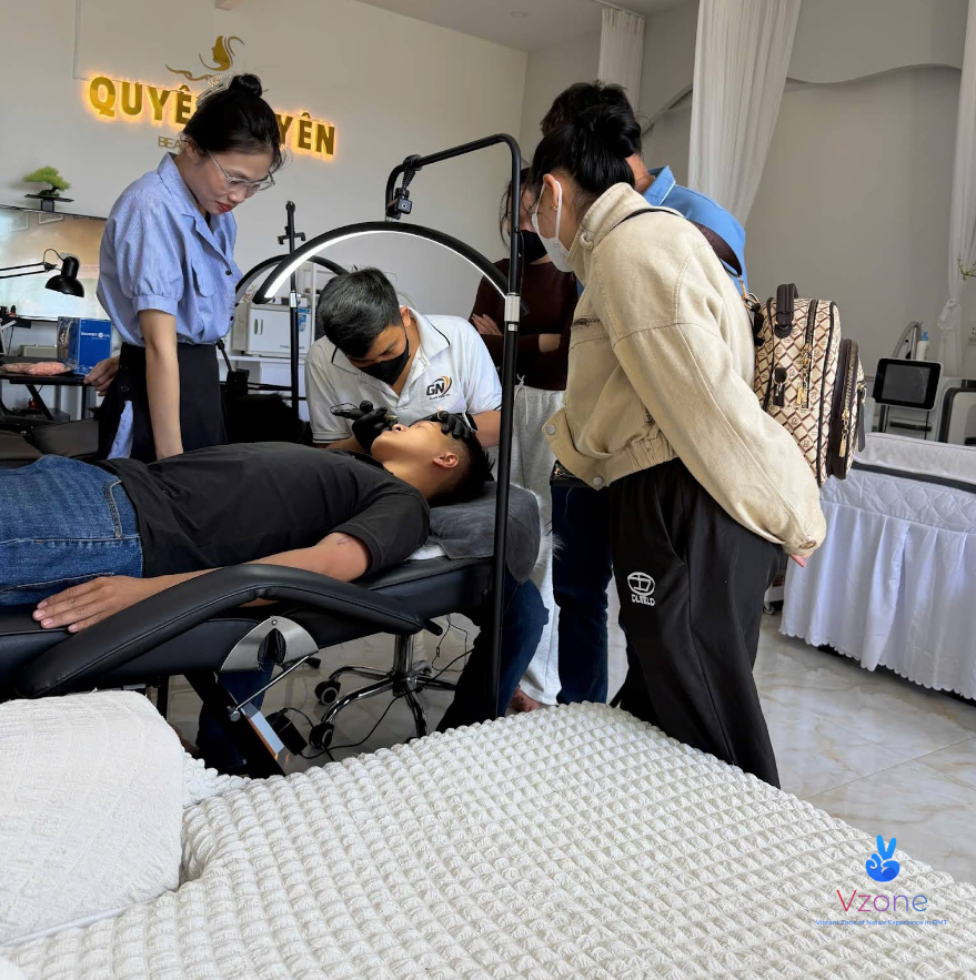 5. Phun Xăm Mày Môi Sợi Đẹp BMT