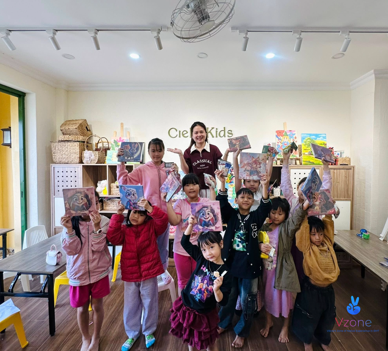 4. Lớp vẽ CieloKids