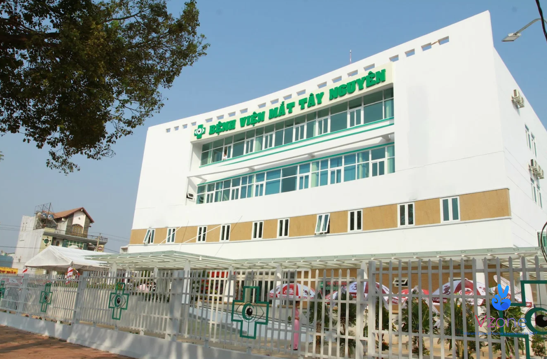 trị thâm quầng mắt bmt