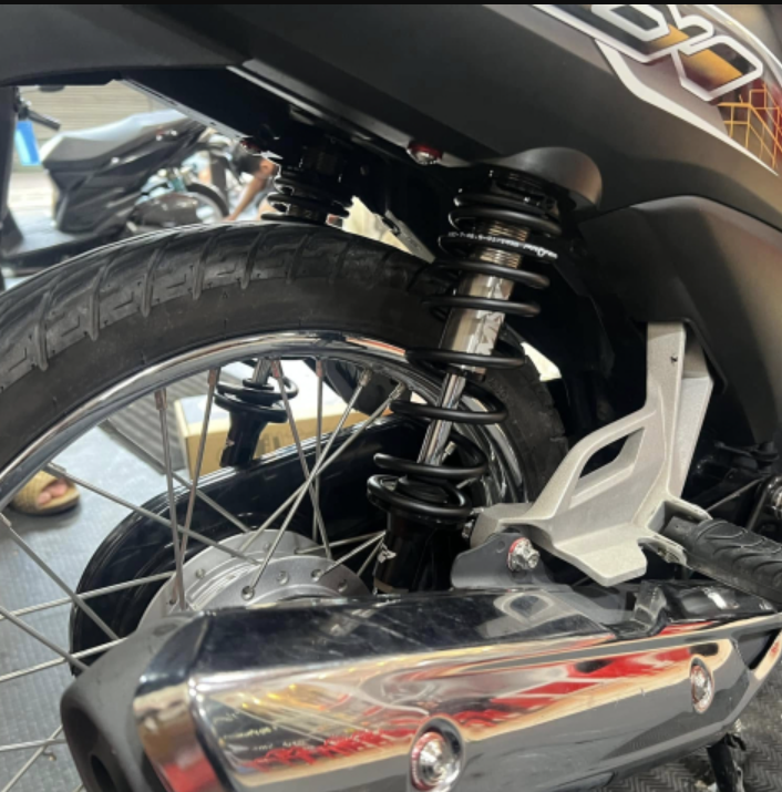 Xe số (Wave, Dream, Future...) thay dầu sau bao nhiêu km?